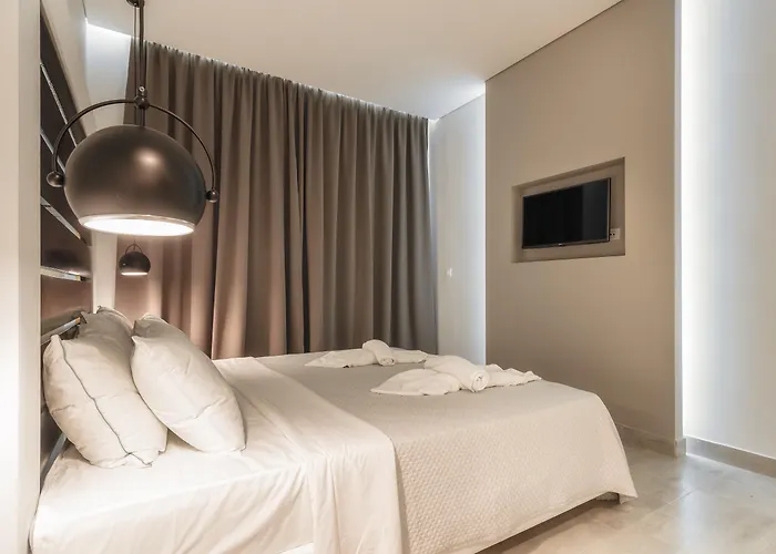 Belussi Beach Hotel & Suites